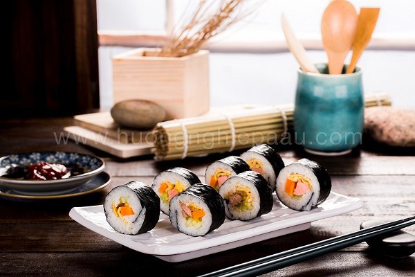 Cơm cuộn Gimbap