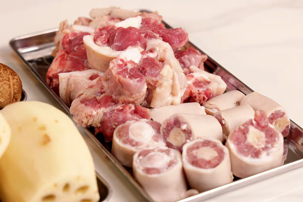 Cách Chọn Đuôi Bò Ngon Để Hầm Thuốc Bắc