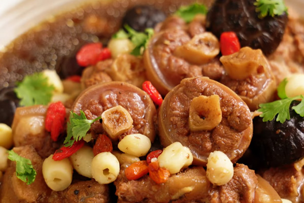 cách hầm đuôi bò mau mềm