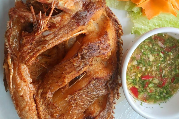 Cách Pha Nước Chấm Cá Rán