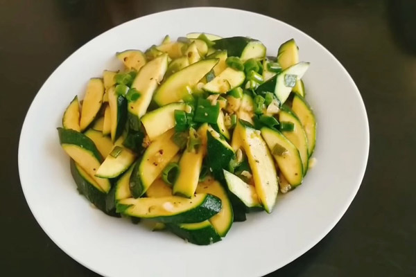 Bí Ngòi Xào Tỏi