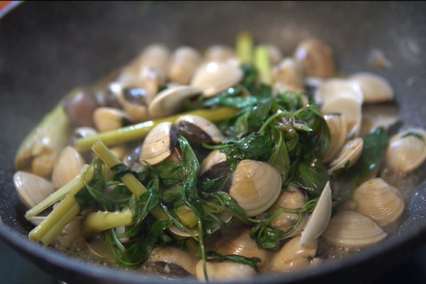 Ngao Xào Húng Quế Là Món Gì?