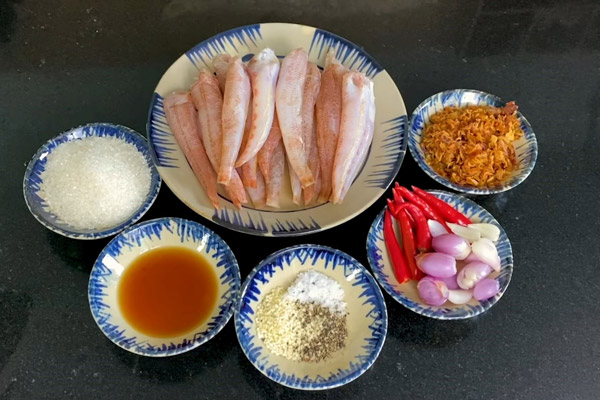 Nguyên liệu làm cá bống kho tiêu