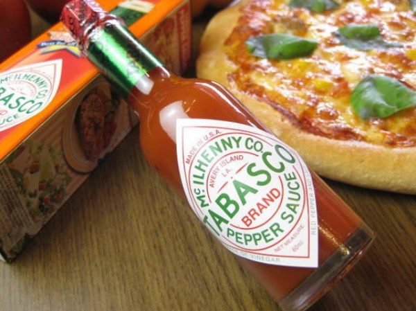 Pizza mỳ ý sốt ớt tabasco