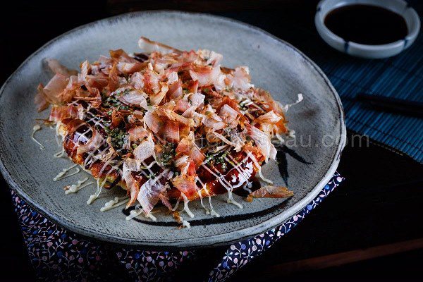 bánh xèo Okonomiyaki Nhật Bản