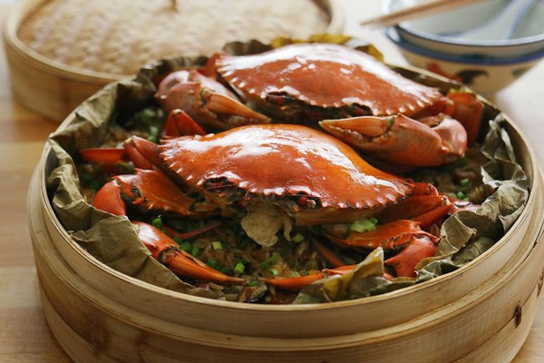 Có thể hấp cua trước khi đem rang muối