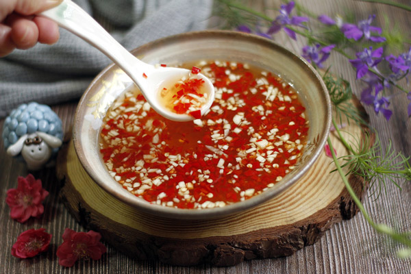 Nước mắm tỏi ớt