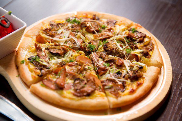 Bánh pizza rau củ quả