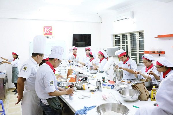 Học nghề làm bánh ở đâu