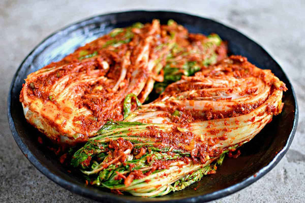 Kimchi làm từ gì?