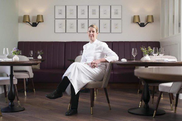 Nữ đầu bếp Clare Smyth