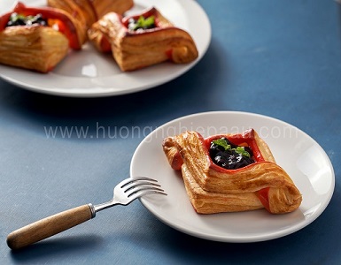 Học làm bánh mì