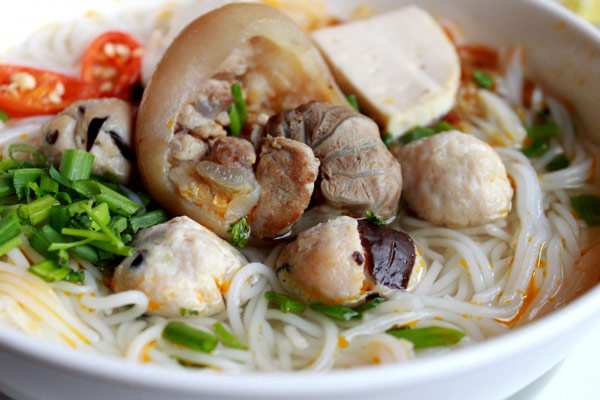 Quán ăn, ẩm thực: Quán Hủ Tiếu Mực Vũng Tàu Ngon Quận 2 Bun-gio-heo