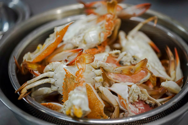 Luộc ghẹ