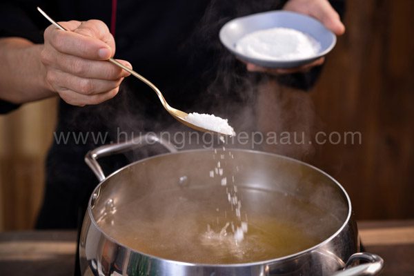 Nêm nếm gia vị