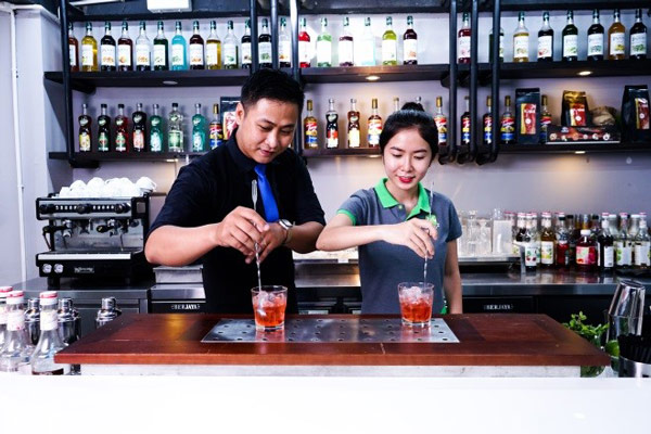 Nghiệp Vụ Bar Trưởng