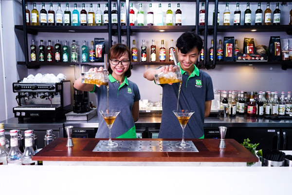 nghề Bartender