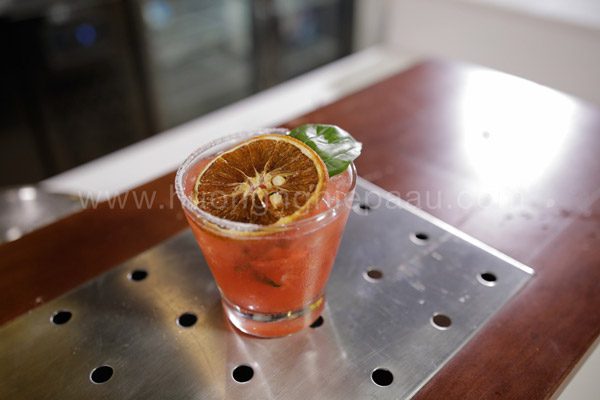 Cocktail Basil Berry Margarita