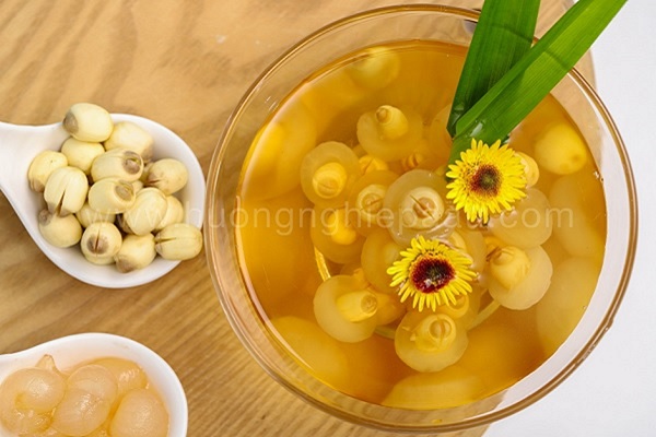 học nấu chè hạt sen long nhãn