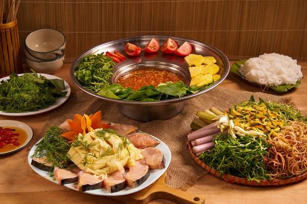 cách nấu lẩu cá tầm chua cay