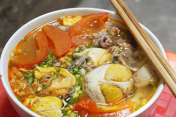 Bún Riêu Trứng Vịt Lộn