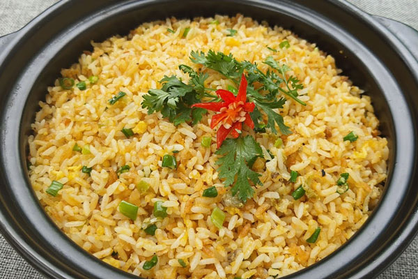 Cơm chiên cá mặn khi hoàn thành có hương vị đậm đà