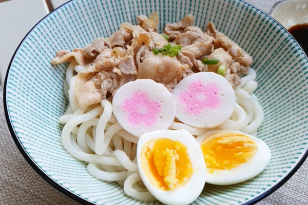 Mì udon thịt heo 