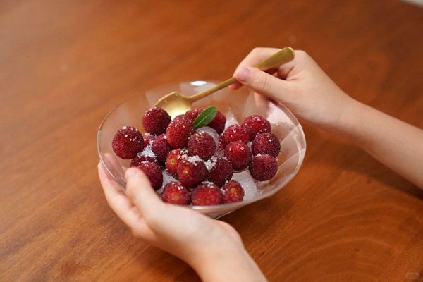 Thanh mai ngâm đường