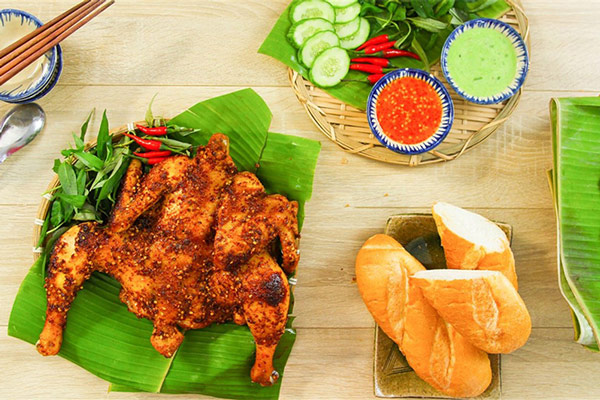 Gà nướng muối ớt có thể làm món ăn kèm gì