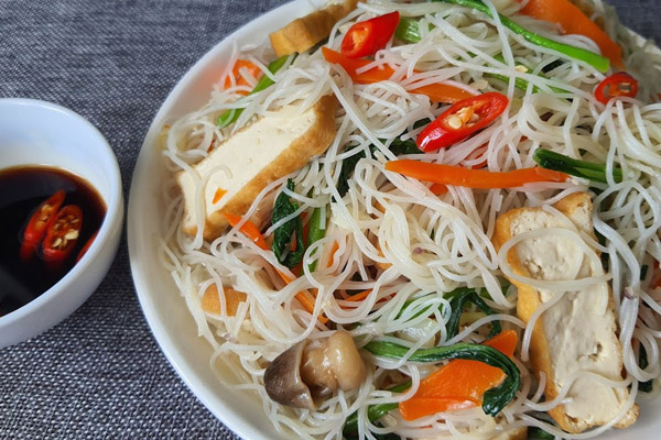 Bún xào chay là món ăn thanh đạm