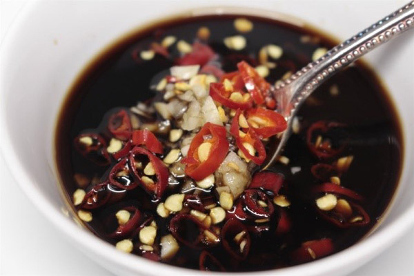Cách Pha Nước Tương Ăn Bún Xào Chay