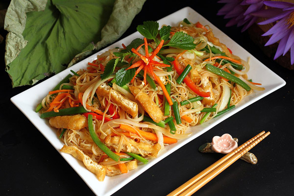 Làm Sao Để Bún Xào Chay Không Bị Nát