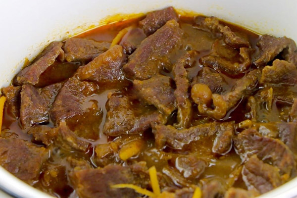 Làm thế nào để bò nhanh mềm khi kho?