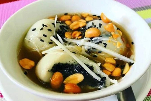 Chè Trôi Nước Nhân Mè Đen