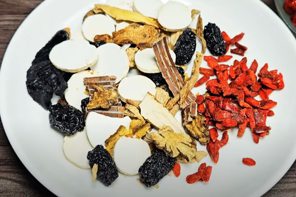 Các loại thuốc Bắc cần được ngâm và rửa sạch