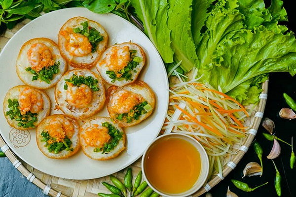 Bánh căn đạt chuẩn có màu vàng đẹp