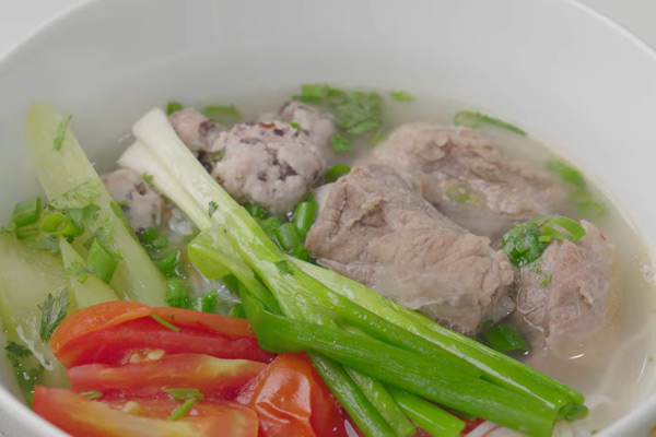 Bún sườn dọc mùng hoàn chỉnh thanh nhẹ hài hòa